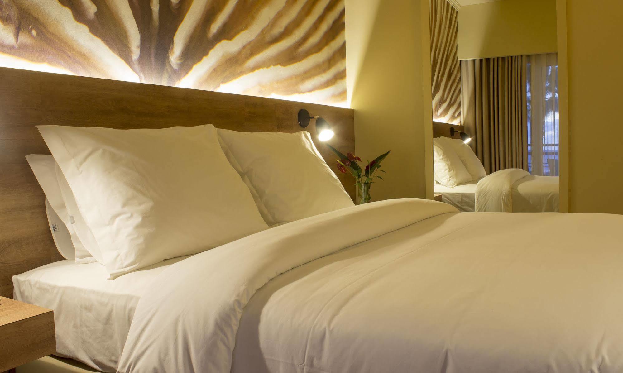 Calheta Beach - All-Inclusive - Savoy Signature Exterior photo